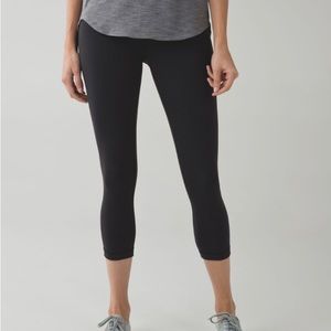 Lululemon Wunder Under Crop III Reversible Black/Blue Size 4 NWT